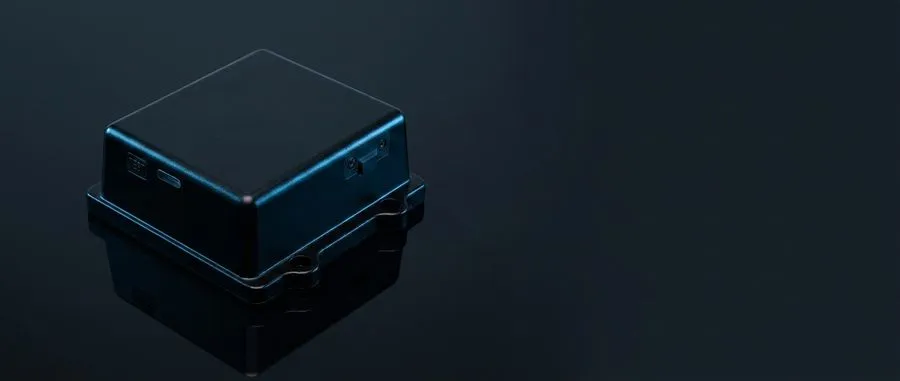 Matrack weatherproof long-battery tracker