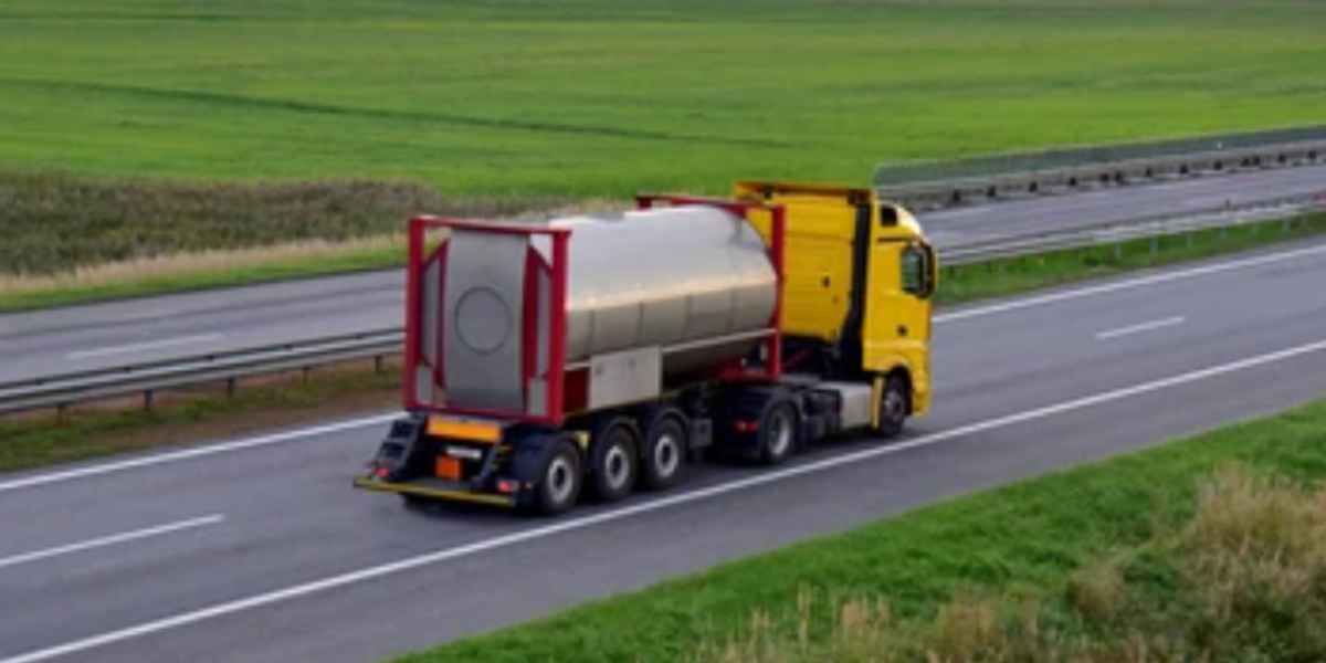 cryogenic cargo tank truck